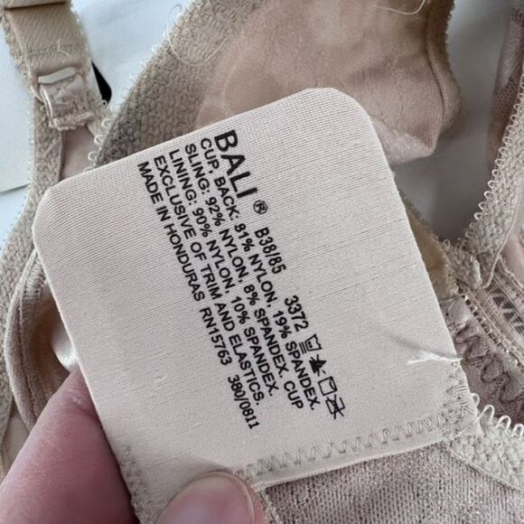 NwT Bali Women's Double Support Lace Spa Closure Wirefree Bra Beige Size 38B NWT - Picture 9 of 10